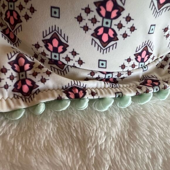 Victoria Secrets Boho Colorful Women's Bikini Top - Picture 2 of 5